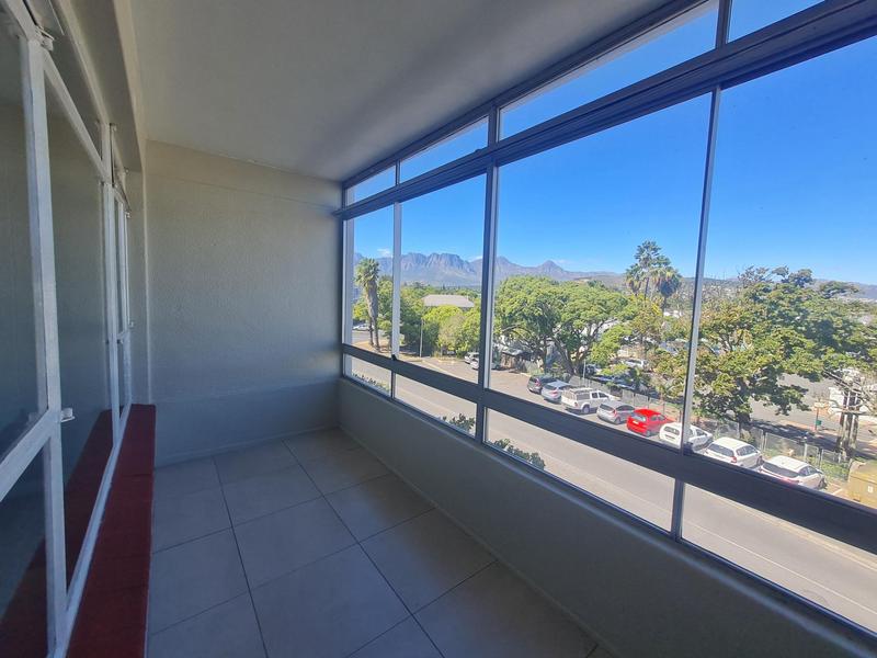To Let 3 Bedroom Property for Rent in Somerset West Western Cape